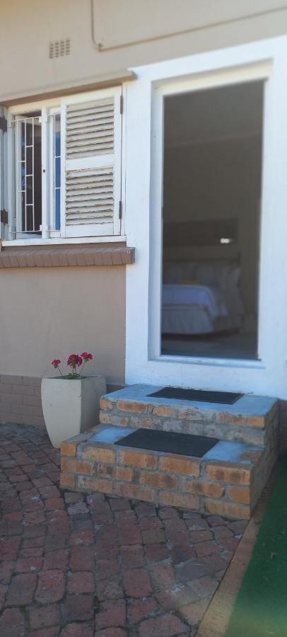Peony Luxury Room With Wifi And Own Entrance Stellenbosch Exterior foto