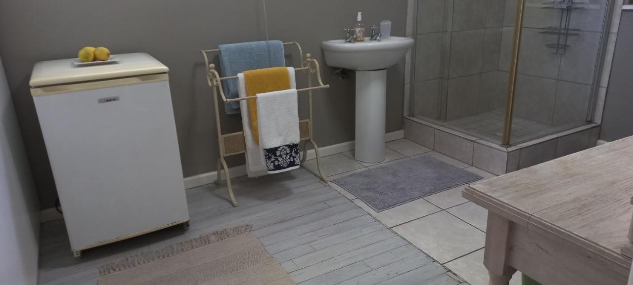 Peony Luxury Room With Wifi And Own Entrance Stellenbosch Quarto foto