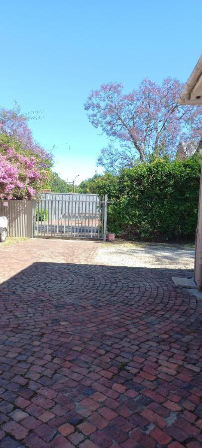 Peony Luxury Room With Wifi And Own Entrance Stellenbosch Quarto foto